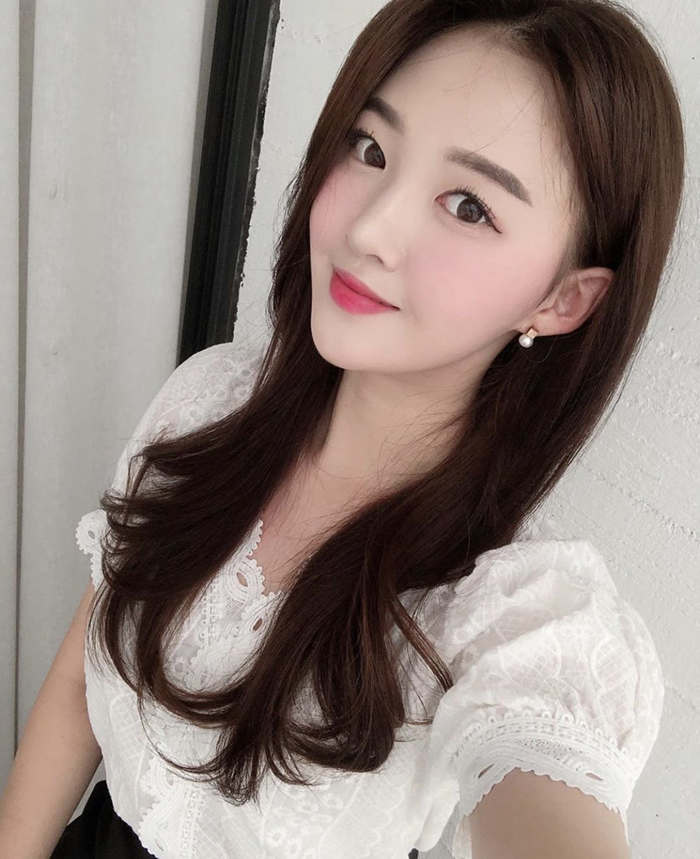 新加坡模特上门