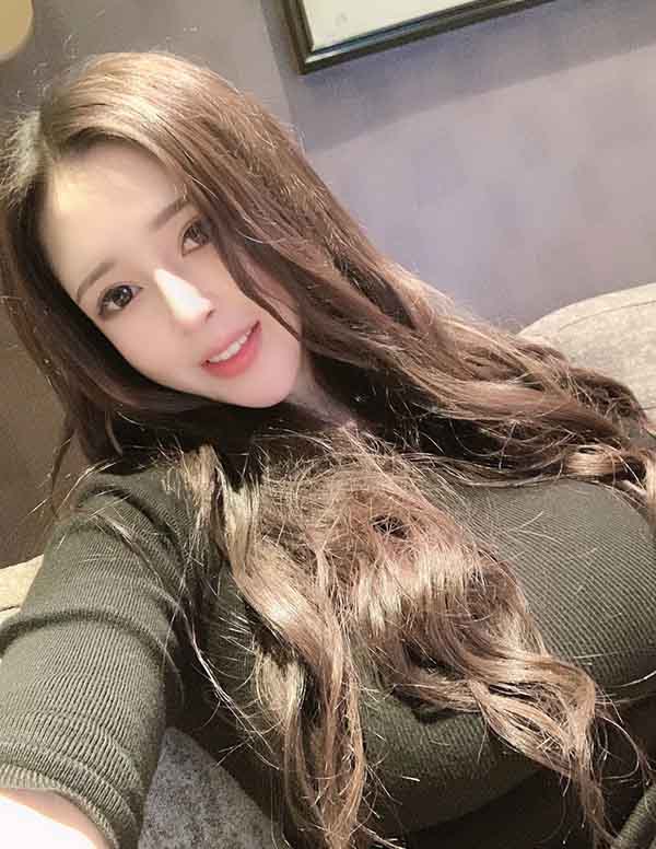 波士顿外围留学生